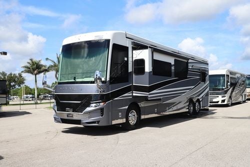 2023 Newmar Mountain Aire 4118