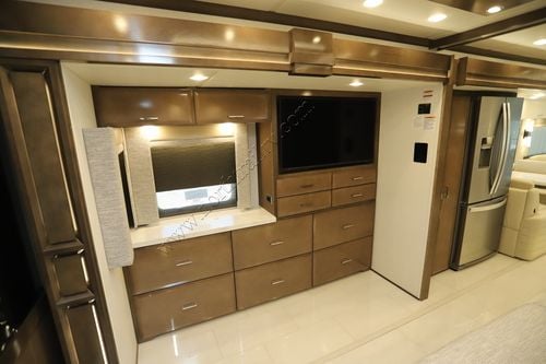 2026 Newmar Mountain Aire 4551