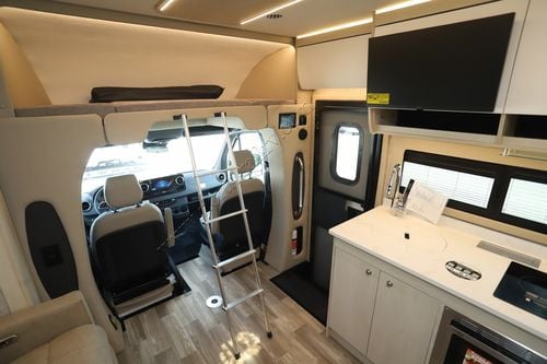 2026 Tiffin Motor Homes Wayfarer 25XLW
