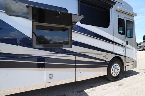 2026 Newmar Mountain Aire 4551