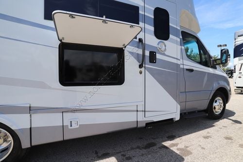 2026 Tiffin Motor Homes Wayfarer 25XLW