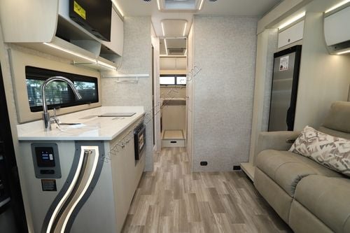 2026 Tiffin Motor Homes Wayfarer 25XLW