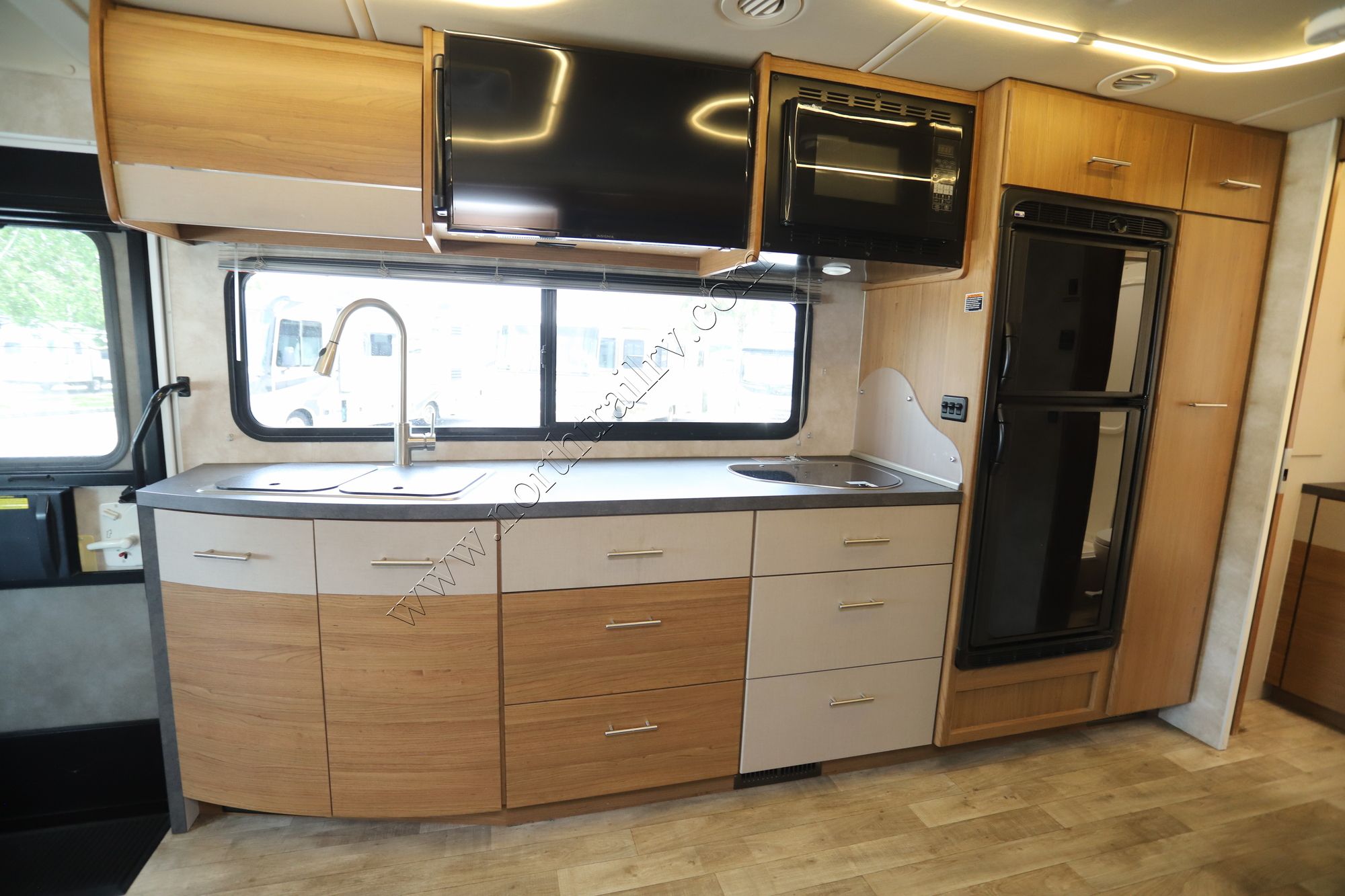 Used 2018 Winnebago View 24D Class C  For Sale