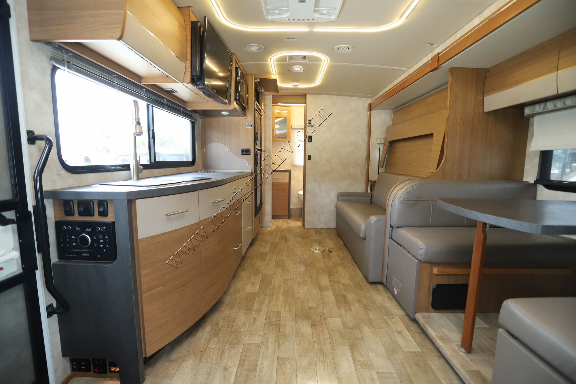 Used 2018 Winnebago View 24D Class C  For Sale