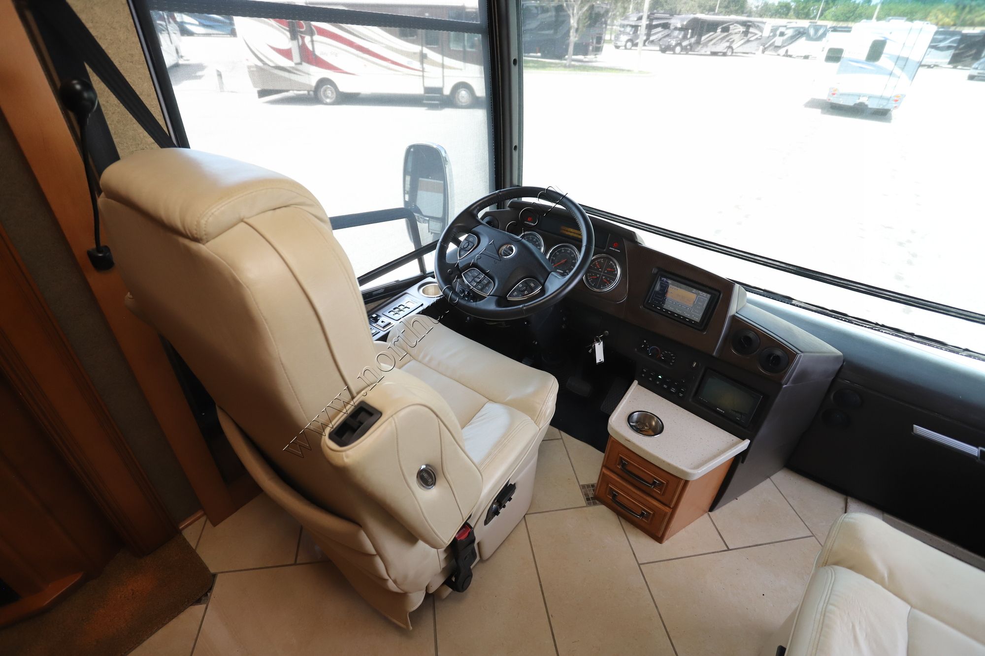 Used 2013 Winnebago Tour 42QD Class A  For Sale