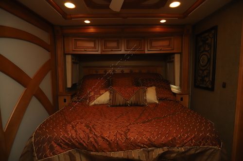 2013 Winnebago Tour 42QD
