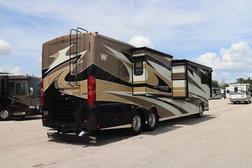 2013 Winnebago Tour 42QD