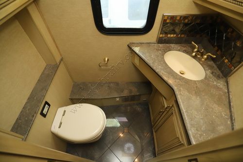 2008 American Coach American Eagle 45E