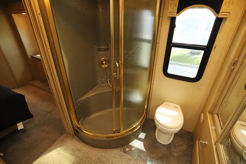 2008 American Coach American Eagle 45E