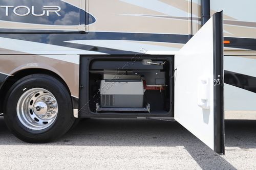 2013 Winnebago Tour 42QD