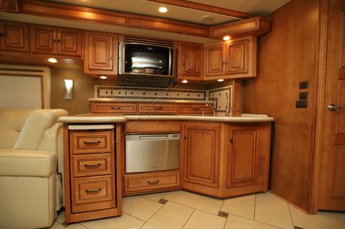 2013 Winnebago Tour 42QD