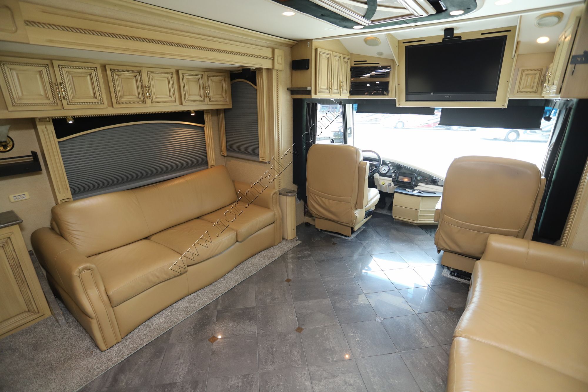 Used 2008 American Coach American Eagle 45E Class A  For Sale