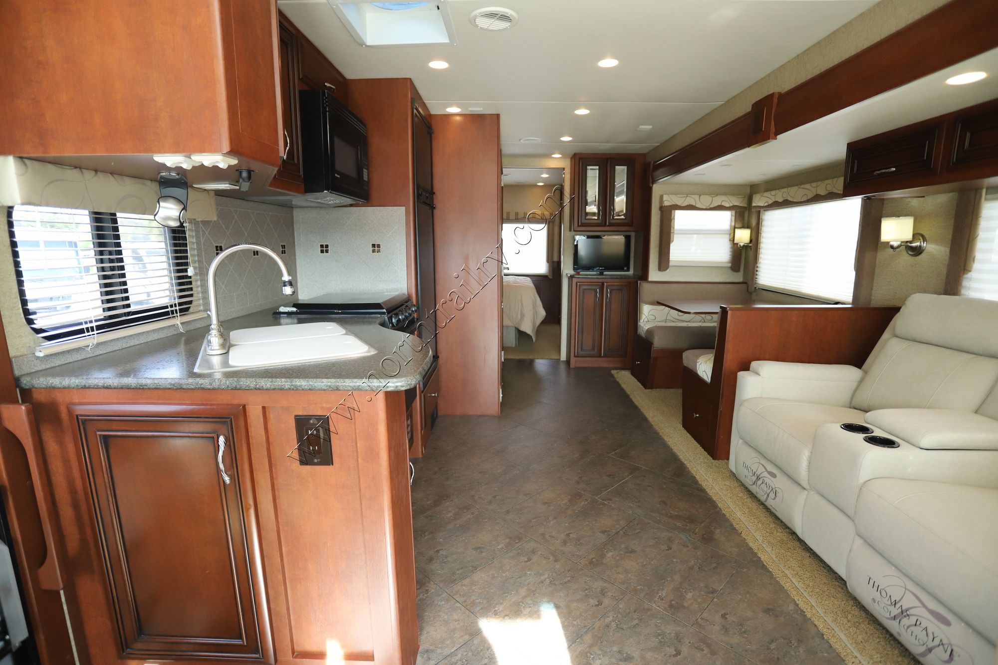 Used 2013 Newmar Bay Star 2901 Class A  For Sale