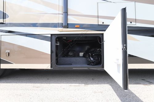 2013 Winnebago Tour 42QD