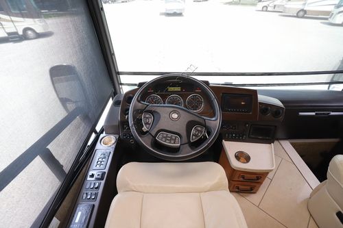 2013 Winnebago Tour 42QD