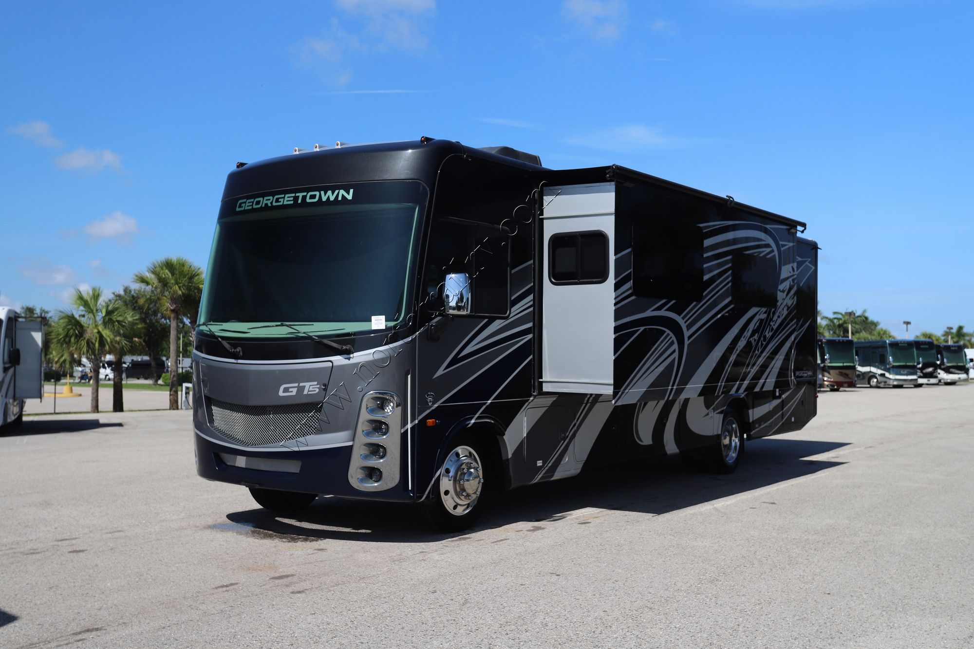 Used 2022 Forest River Georgetown 31L5 Class A  For Sale