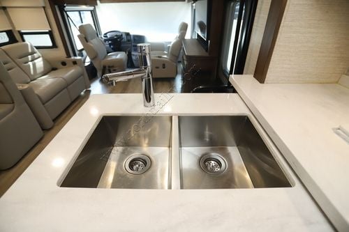 2020 Winnebago Forza 34T