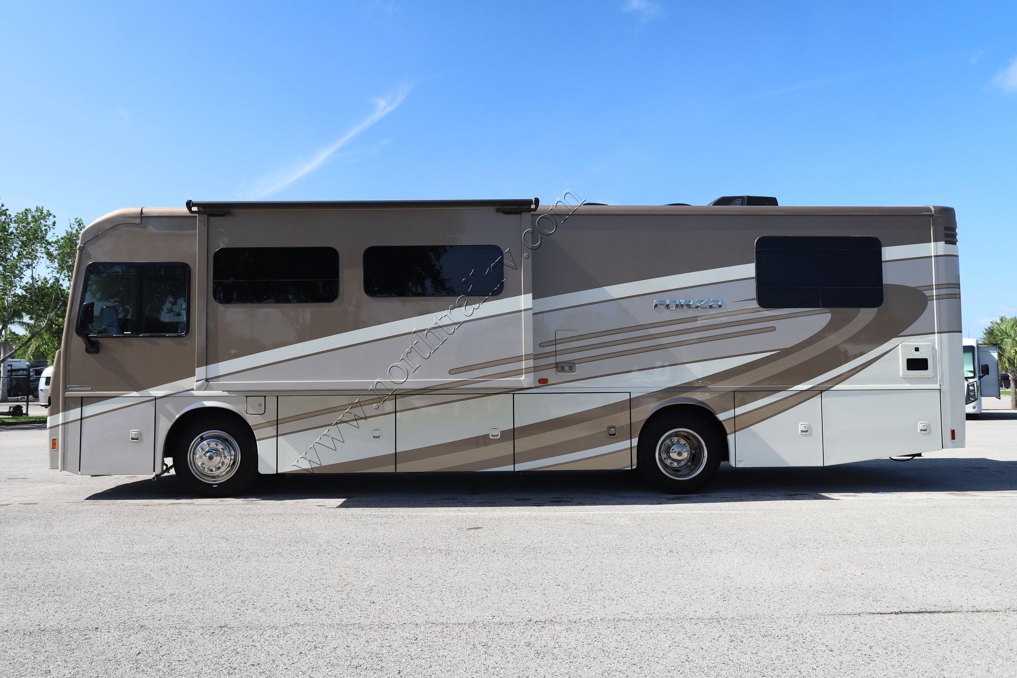 Used 2020 Winnebago Forza 34T Class A  For Sale