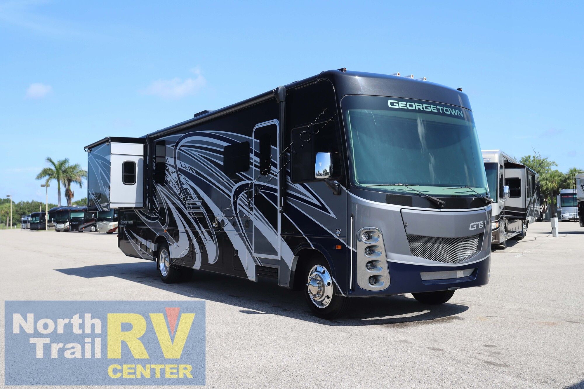 Used 2022 Forest River Georgetown 31L5 Class A  For Sale