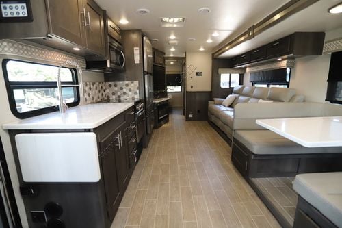 2022 Forest River Georgetown 31L5