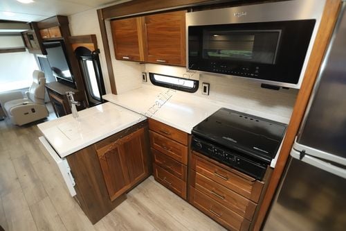 2020 Winnebago Forza 34T