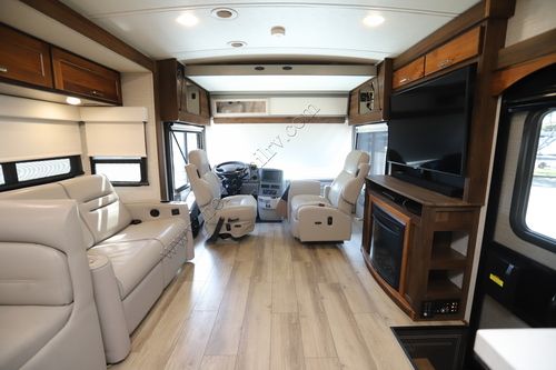 2020 Winnebago Forza 34T