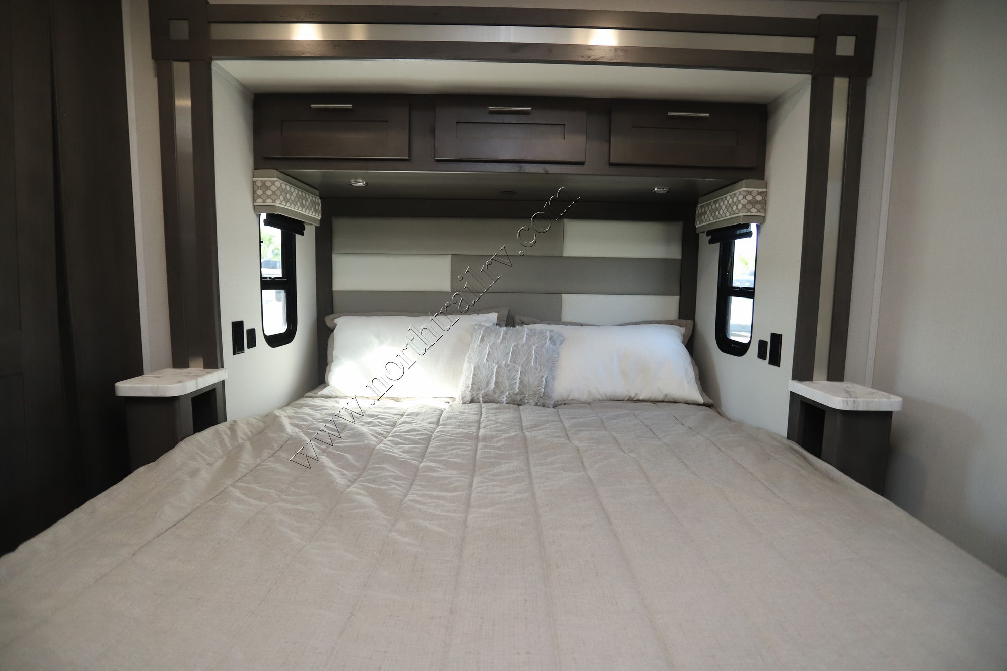 Used 2022 Forest River Georgetown 31L5 Class A  For Sale