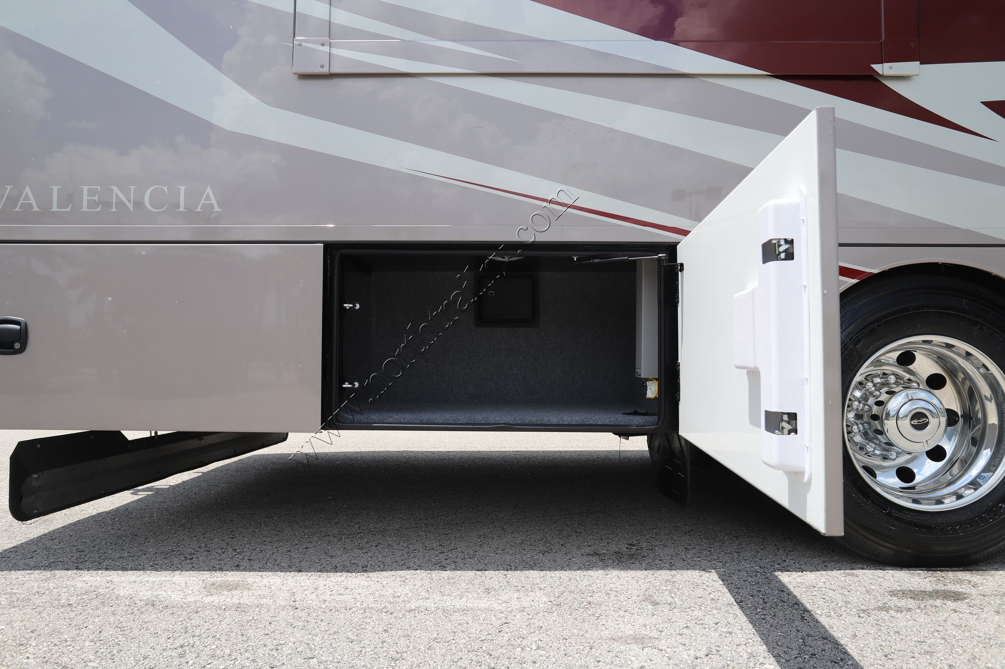 New 2026 Renegade Rv Valencia 39RB Super C  For Sale