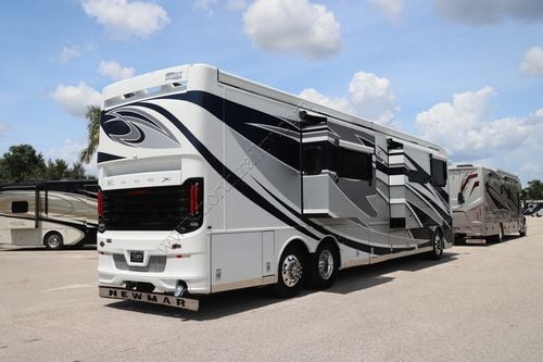 2021 Newmar Essex 4569