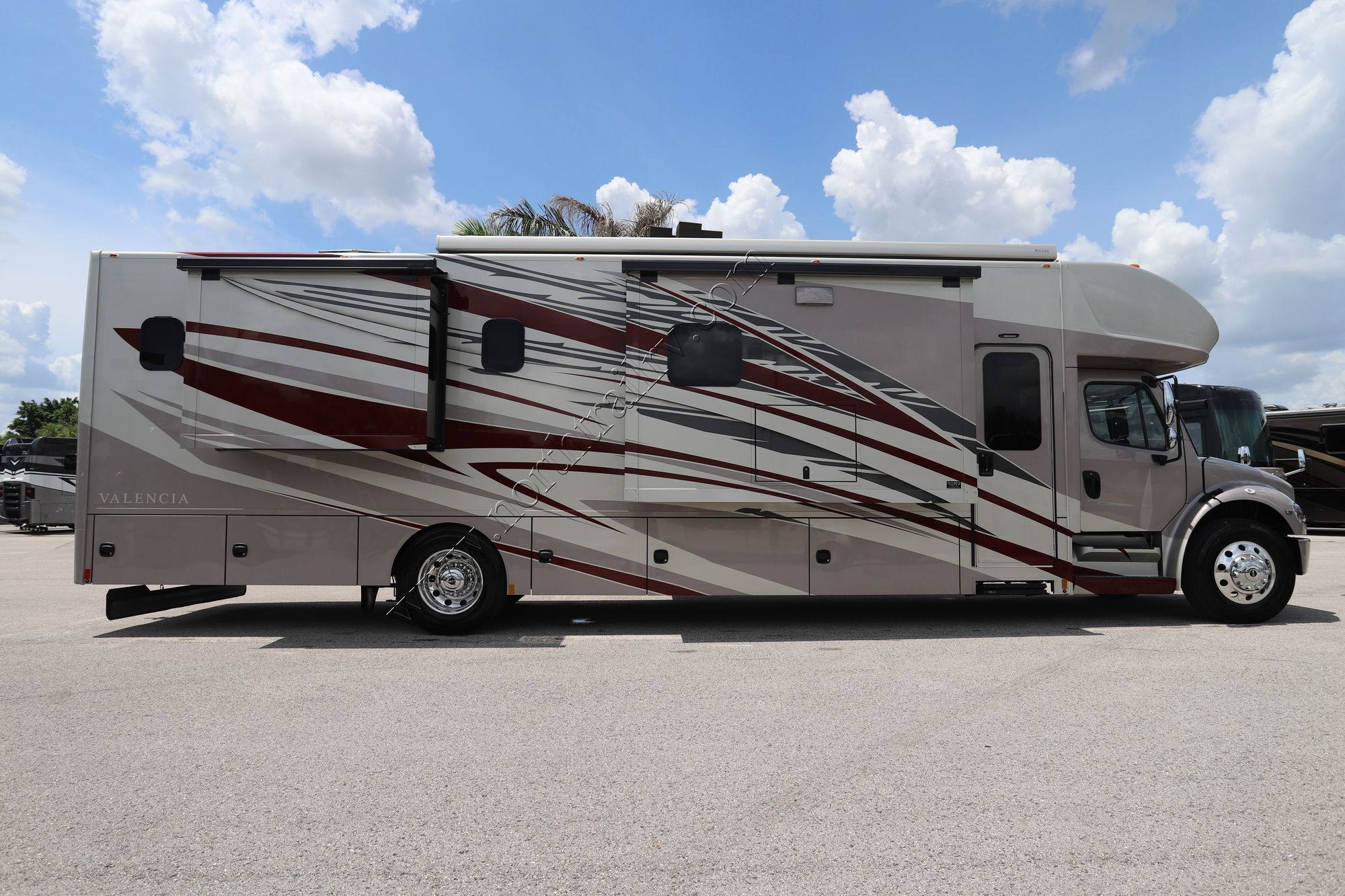 New 2026 Renegade Rv Valencia 39RB Super C  For Sale