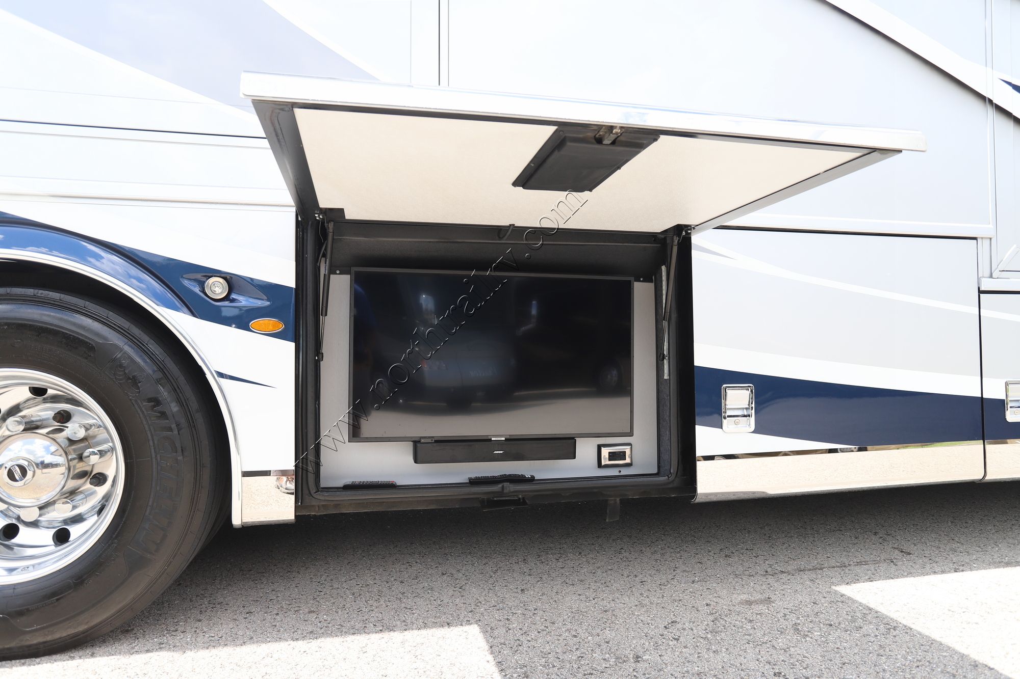 Used 2021 Newmar Essex 4569 Class A  For Sale