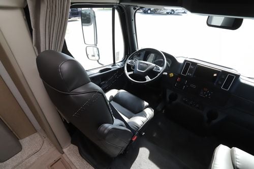 2026 Renegade Rv Valencia 39BB