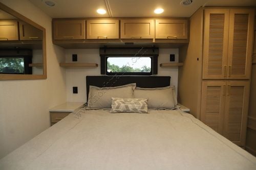 2026 Renegade Rv Valencia 39BB
