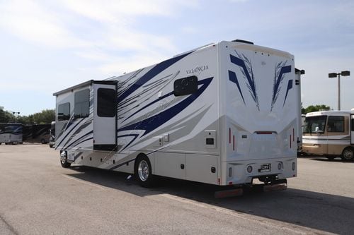 2026 Renegade Rv Valencia 39BB