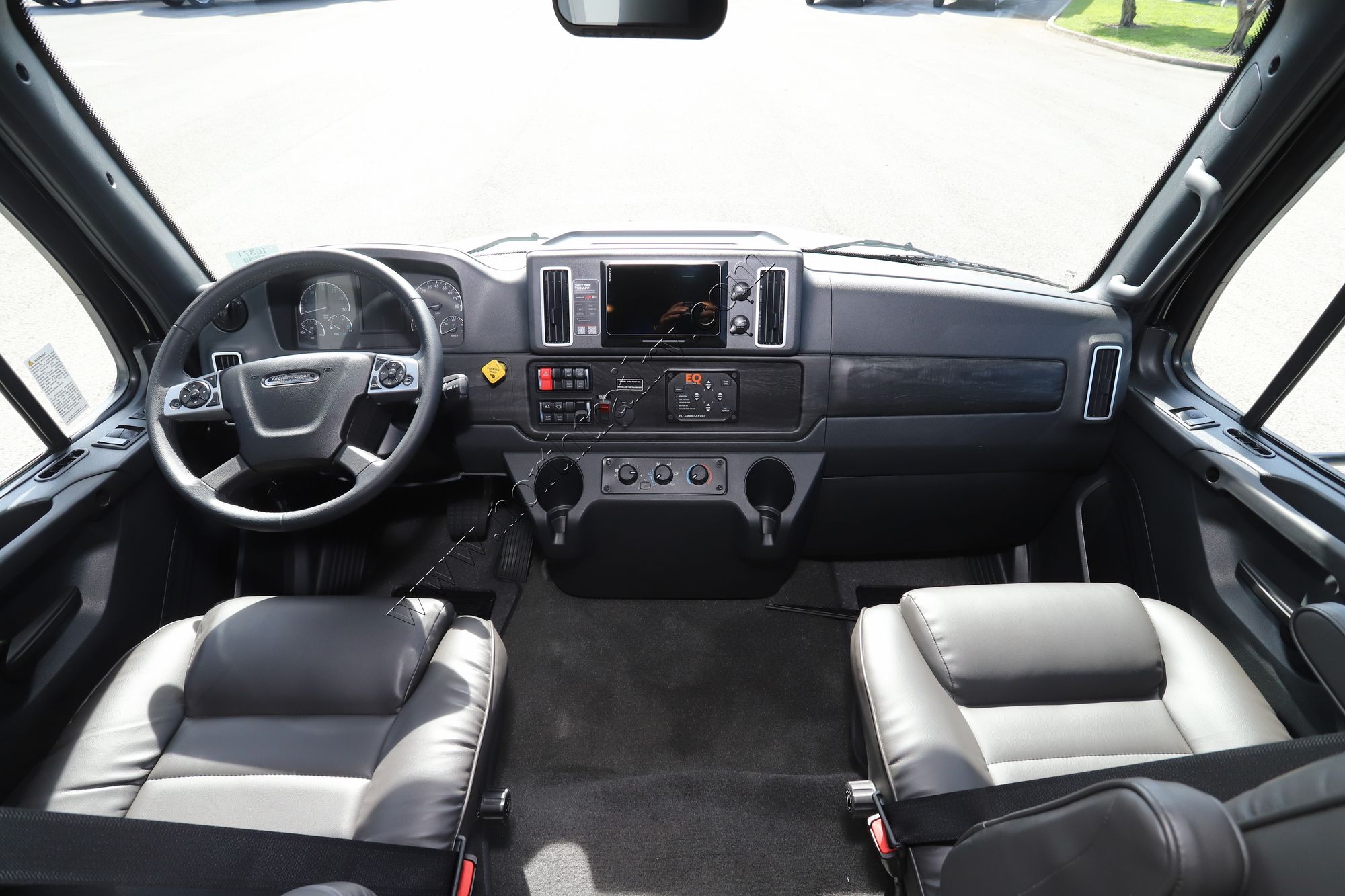 New 2026 Renegade Rv Valencia 39BB Super C  For Sale