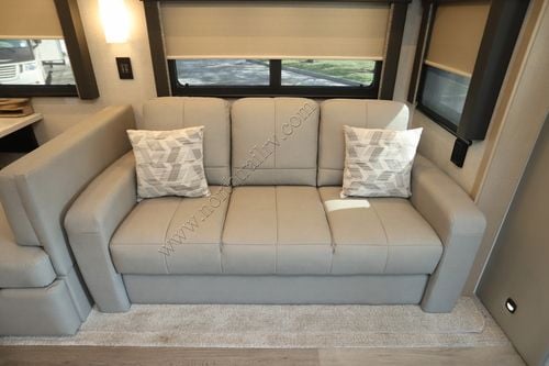 2026 Renegade Rv Valencia 39BB