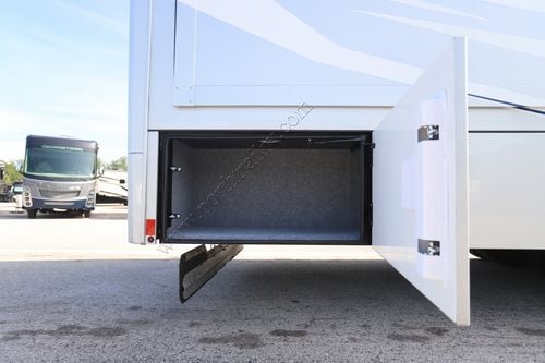 2026 Renegade Rv Valencia 39BB