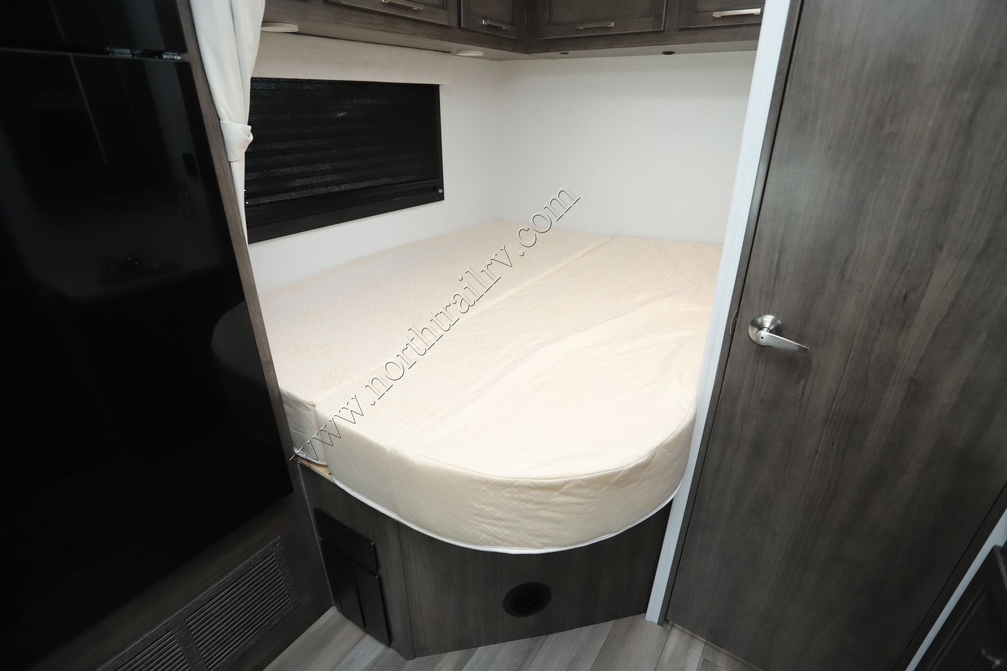 New 2026 Jayco Redhawk Se 22AF Class C  For Sale