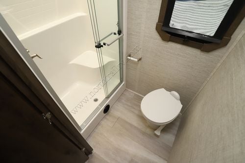 2021 Entegra Accolade 37TS