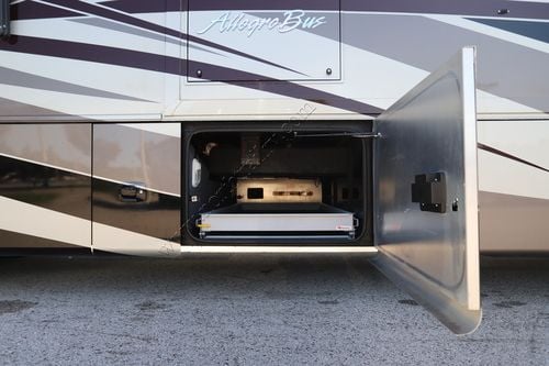 2011 Tiffin Motor Homes Allegro Bus 40QXP Class A