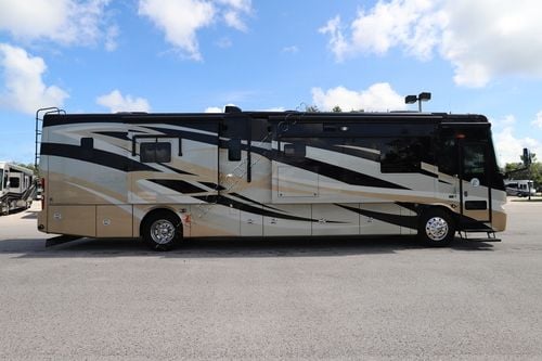 2012 Tiffin Motor Homes Allegro Bus 40QBP Class A