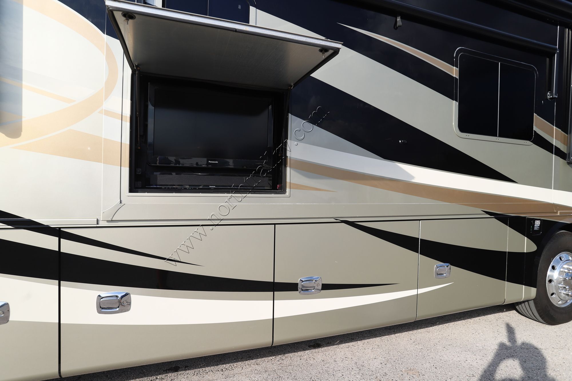 Used 2012 Tiffin Motor Homes Allegro Bus 40QBP Class A  For Sale