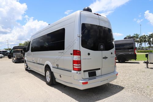 2018 Airstream Interstate LOUNGE