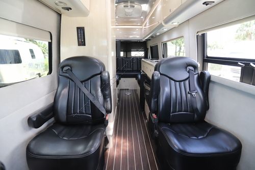 2018 Airstream Interstate LOUNGE