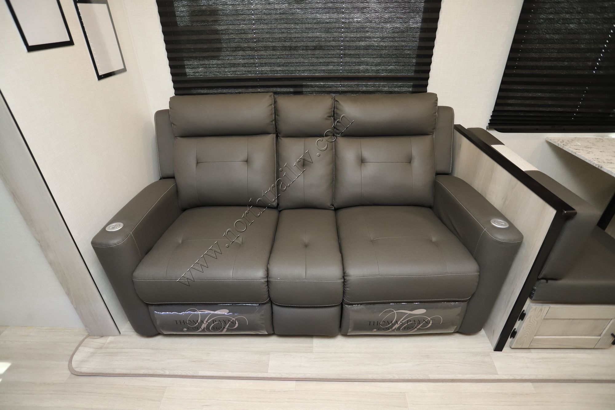 Used 2024 K-Z Connect 272FK Travel Trailer  For Sale