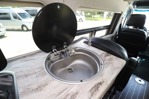 2018 Airstream Interstate LOUNGE