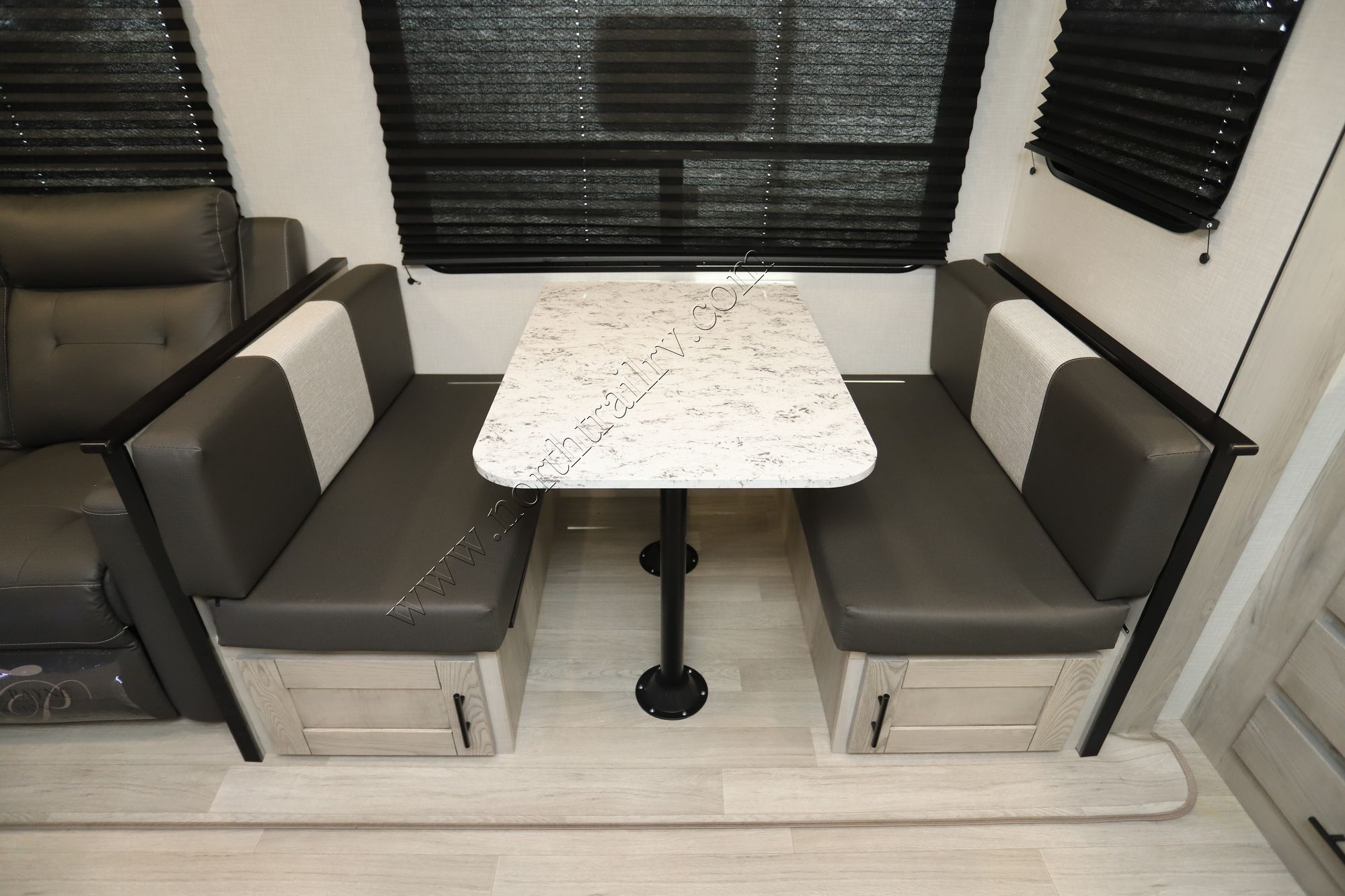 Used 2024 K-Z Connect 272FK Travel Trailer  For Sale