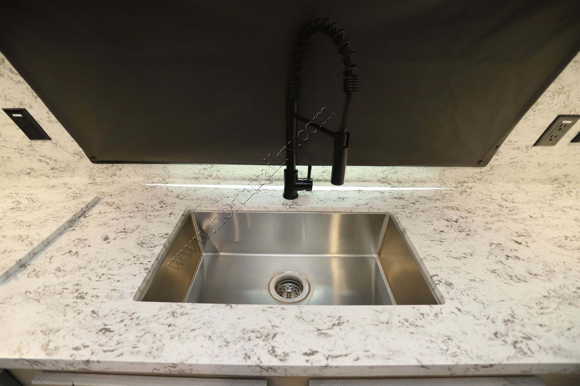 Used 2024 K-Z Connect 272FK Travel Trailer  For Sale