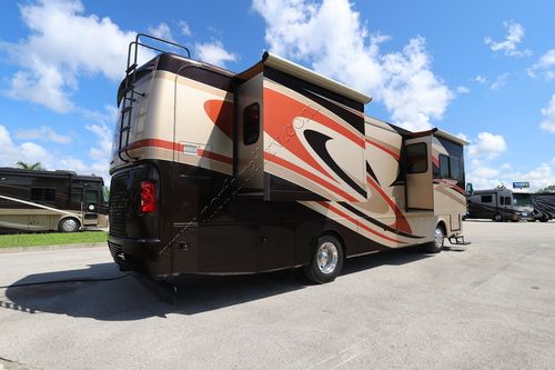 2011 Monaco Caymen 36PFT