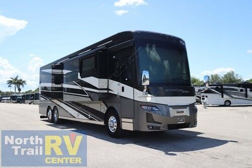 2025 Newmar Mountain Aire 4118
